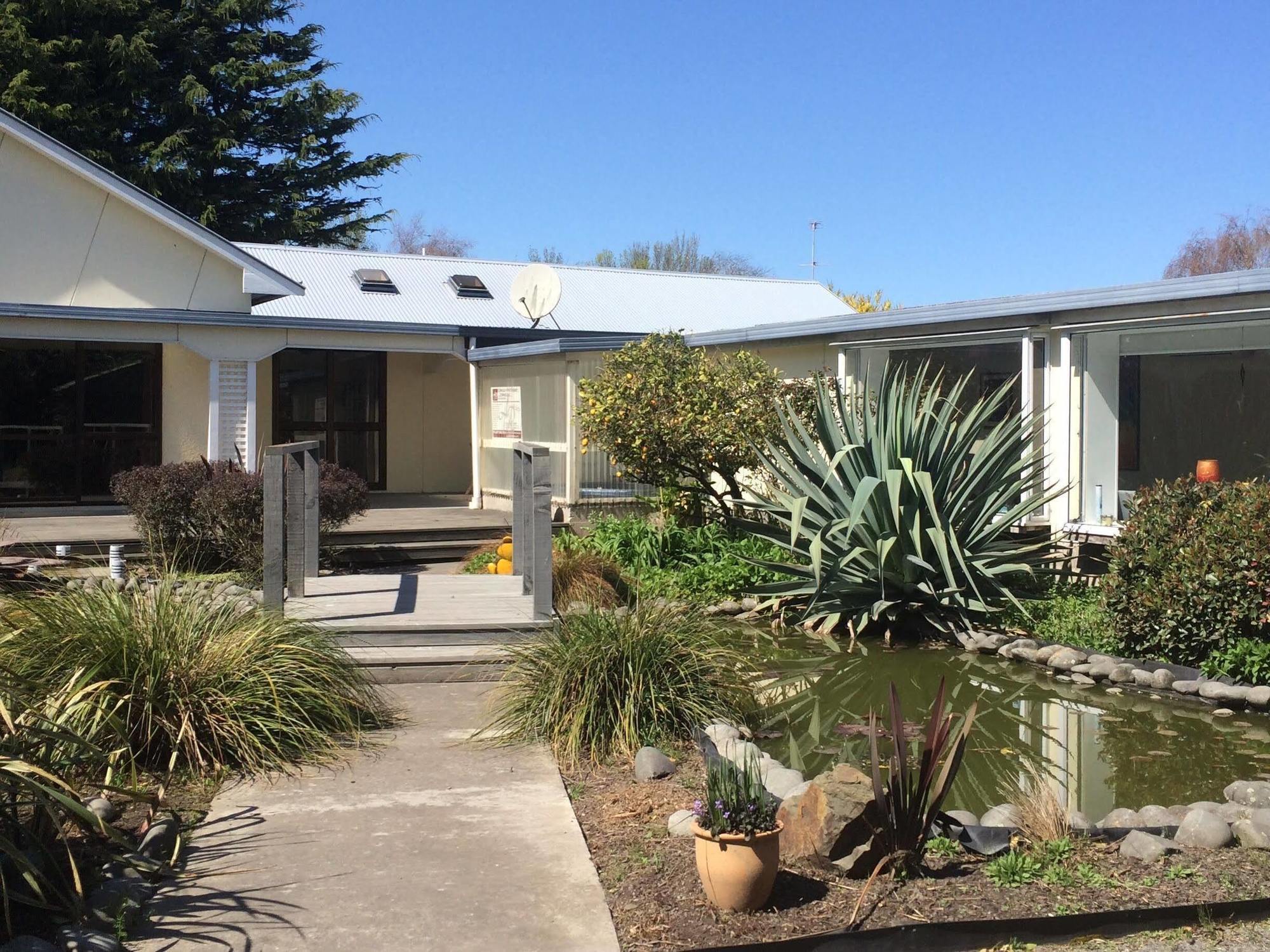 Water Lily Garden Bed & Breakfast Christchurch Exterior foto